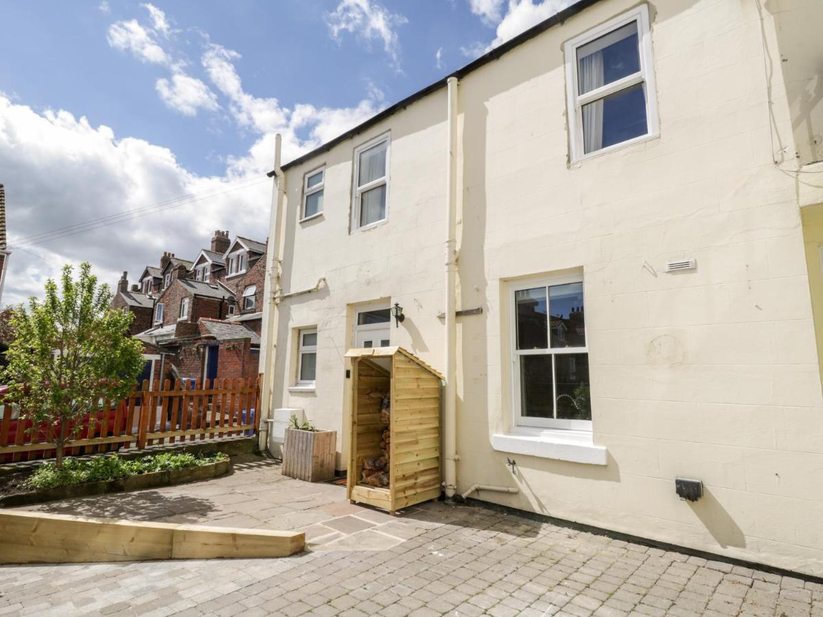 Laurel House Villa Whitby Dış mekan fotoğraf
